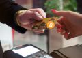 2020年第三次比特币减半事件后，比特币需求激增