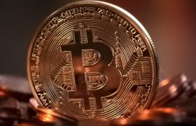 尽管比特币矿工奖励减半，但比特币网络达到顶峰