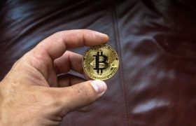 当前比特币供应量的仅20％用于交易目的