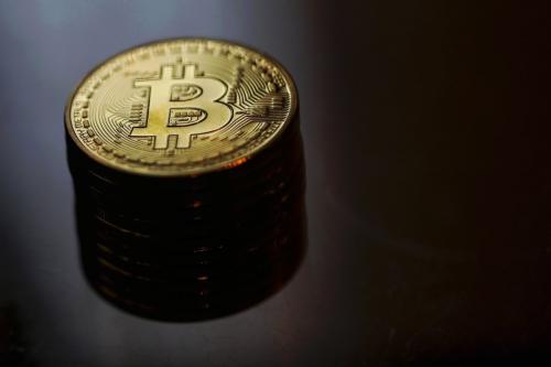 比特币在减半之前超过9,000美元