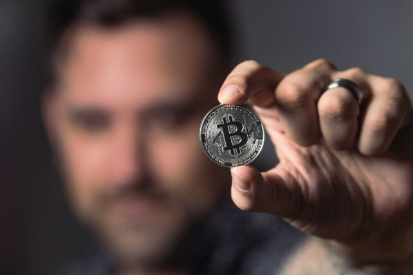 ShapeShift首席执行官预测BTC的股价将在下一个减半中超过黄金