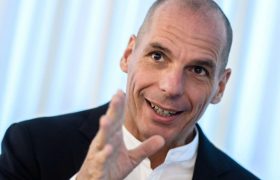 菲亚特货币永远不能用比特币代替：YanisVaroufakis