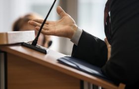 俄罗斯官员被迫根据新法律出售其加密资产