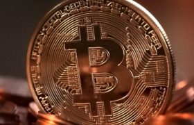 比特币价格突破了58K美元大关，几乎已经超过了1万亿美元大关