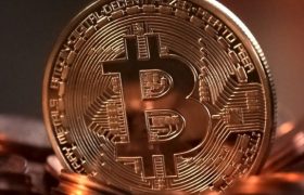 持有BTC的多家公司的ETF收到了Valkyrie的提议