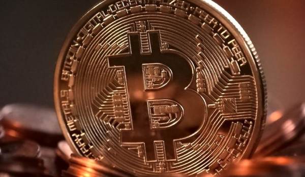 随着新矿工的进入，比特币的采矿斗争为创纪录的新高提供了空间